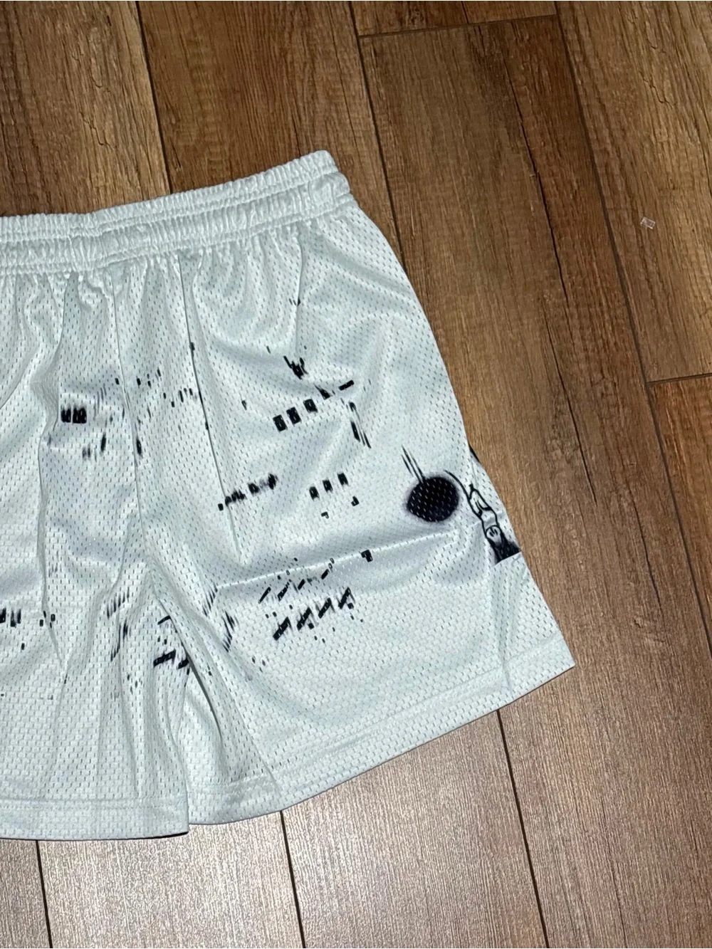 Eric Emanuel EE Mens White and Black Skyline Athletic Mesh Shorts Brand New